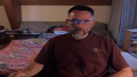 Snapshot of supersquirrel81 chatting on June 2026 04:31:01 PM supersquirrel81 online show from June 2026 04:31:01 PM