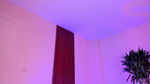 Snapshot of suprasexyjohn chatting on January 2025 08:48:02 PM llllSupra llll online show from January 2025 08:48:02 PM