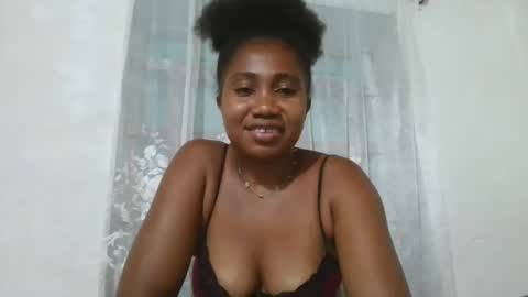 Snapshot of surbelle chatting on February 2026 06:41:01 PM surbelle online show from February 2026 06:41:01 PM