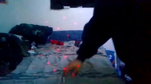 BumbleBeeTuna93 online show from November 2025 07:19:01 AM