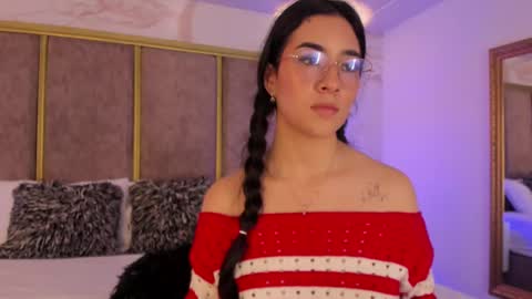 Susann online show from February 2025 02:39:01 AM