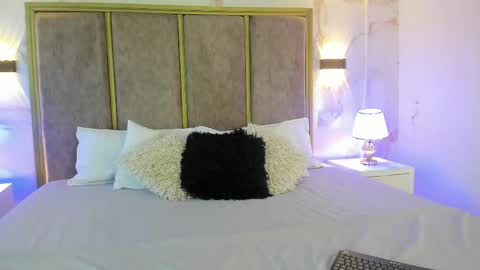 Susann online show from May 2026 12:46:01 PM