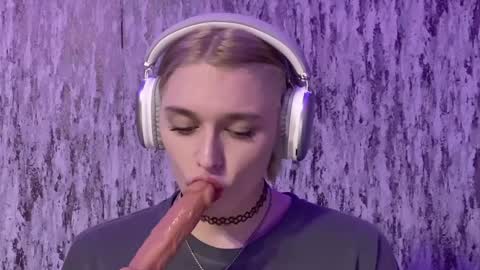 Vladiva online show from January 2025 06:25:01 PM