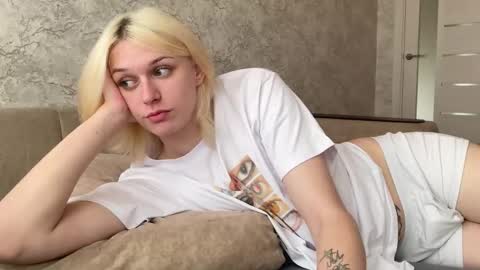 Vladiva online show from October 2025 07:14:02 AM