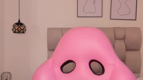 Snapshot of susan_sweet7 chatting on October 2025 08:48:01 PM Susan online show from October 2025 08:48:01 PM