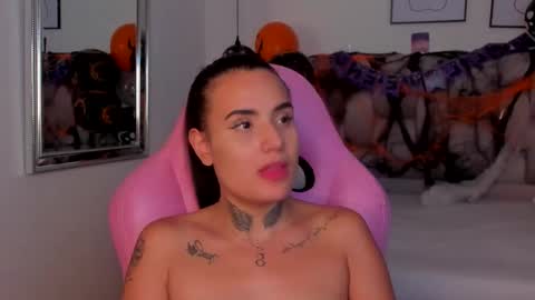 Snapshot of susan_sweet7 chatting on October 2025 09:48:02 PM Susan online show from October 2025 09:48:02 PM