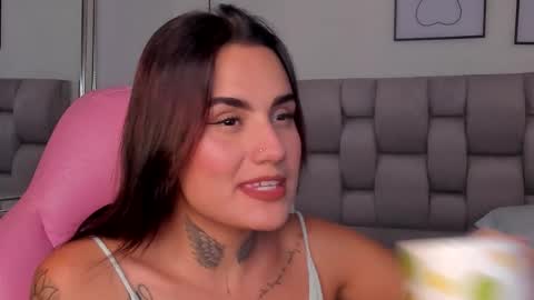 Snapshot of susan_sweet7 chatting on November 2025 07:59:01 PM Susan online show from November 2025 07:59:01 PM