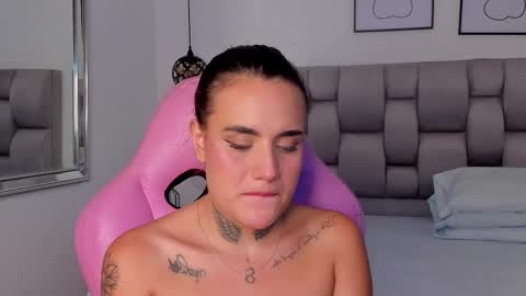 Snapshot of susan_sweet7 chatting on November 2025 09:02:01 PM Susan online show from November 2025 09:02:01 PM