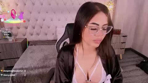 susan_voltaire online show from May 2026 02:45:01 PM