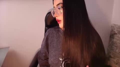 Snapshot of susana_hank chatting on April 2026 09:45:02 PM susana online show from April 2026 09:45:02 PM