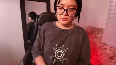 Snapshot of susana_hank chatting on May 2026 07:44:01 PM susana online show from May 2026 07:44:01 PM