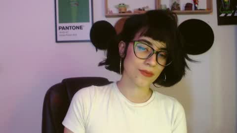 susana_w online show from October 2025 10:30:01 PM