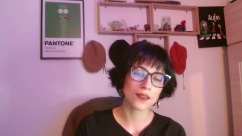 susana_w online show from November 2025 10:30:01 PM