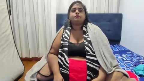 Snapshot of susanaeshwar chatting on November 2025 02:12:02 AM susanaeshwar online show from November 2025 02:12:02 AM