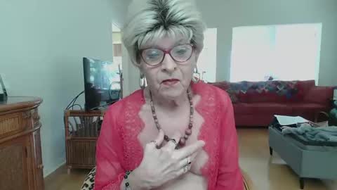 Snapshot of susanandlisa chatting on February 2025 07:02:01 PM sexualsusan online show from February 2025 07:02:01 PM