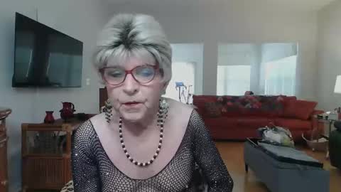 Snapshot of susanandlisa chatting on February 2026 06:08:01 PM sexualsusan online show from February 2026 06:08:01 PM