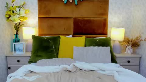 Snapshot of susanblare chatting on February 2025 09:32:02 AM Susan online show from February 2025 09:32:02 AM