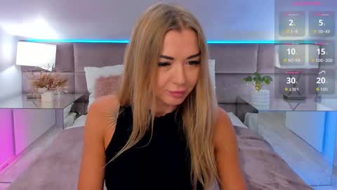 Snapshot of susanblare chatting on September 2025 12:18:01 PM Susan online show from September 2025 12:18:01 PM