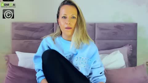 Snapshot of susanjewel chatting on January 2025 01:31:01 PM SusanJewel online show from January 2025 01:31:01 PM