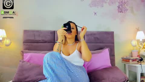 Snapshot of susanjewel chatting on January 2025 08:19:01 AM SusanJewel online show from January 2025 08:19:01 AM