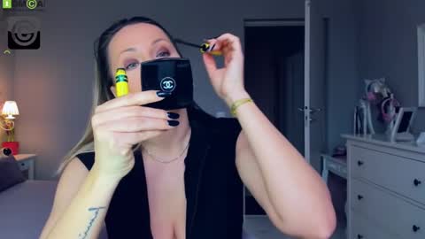 Snapshot of susanjewel chatting on March 2025 10:13:02 AM SusanJewel online show from March 2025 10:13:02 AM