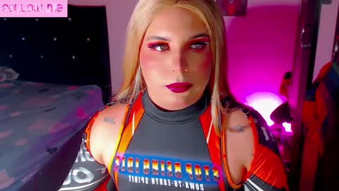 Snapshot of susej_exotic69 chatting on February 2025 11:42:01 PM ale online show from February 2025 11:42:01 PM