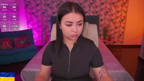 Susie online show from May 2026 07:52:01 PM