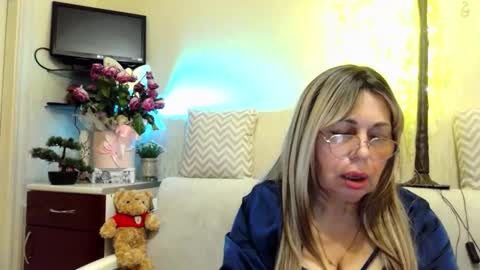 SusiexNoreen online show from May 2026 01:47:02 AM