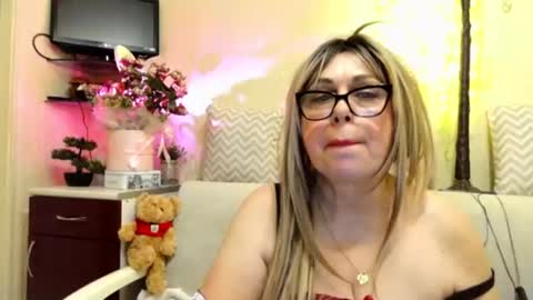 SusiexNoreen online show from June 2026 02:25:01 AM