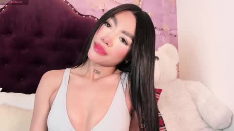 Snapshot of sussie_thompsom chatting on February 2026 03:02:01 PM Sussie Tompsom online show from February 2026 03:02:01 PM