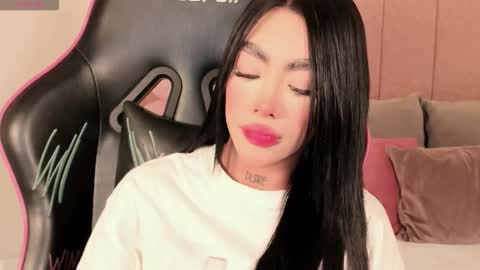 Snapshot of sussie_thompsom chatting on February 2026 05:10:01 PM Sussie Tompsom online show from February 2026 05:10:01 PM