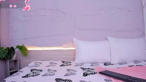 Susy online show from April 2026 04:06:01 AM