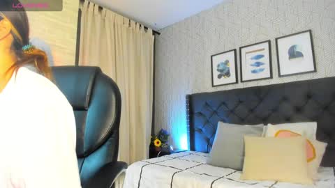   online show from January 2025 12:30:02 PM