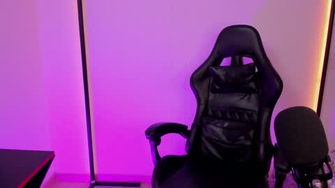 Snapshot of sussyprice chatting on December 2024 11:20:01 PM Sussy online show from December 2024 11:20:01 PM