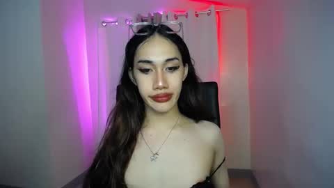 Snapshot of sususlutxx chatting on December 2024 04:09:01 AM susie online show from December 2024 04:09:01 AM