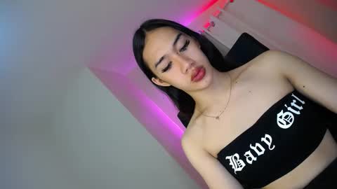 Snapshot of sususlutxx chatting on December 2024 06:09:01 AM susie online show from December 2024 06:09:01 AM