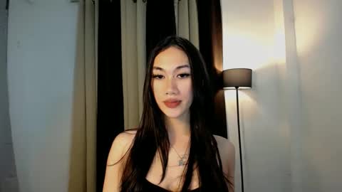 Snapshot of sususlutxx chatting on February 2025 08:22:02 AM susie online show from February 2025 08:22:02 AM