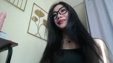 Snapshot of sususlutxx chatting on October 2025 06:06:02 AM susie online show from October 2025 06:06:02 AM