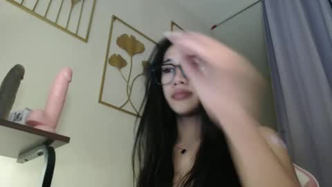 Snapshot of sususlutxx chatting on October 2025 08:24:02 PM susie online show from October 2025 08:24:02 PM