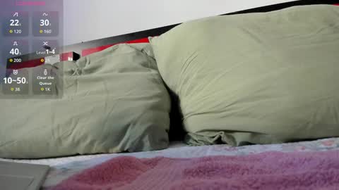 Snapshot of suuzykissuxoxo chatting on March 2026 06:19:02 AM suuzykissuxoxo online show from March 2026 06:19:02 AM