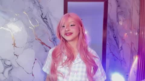 suxan_white online show from September 2025 12:26:01 PM