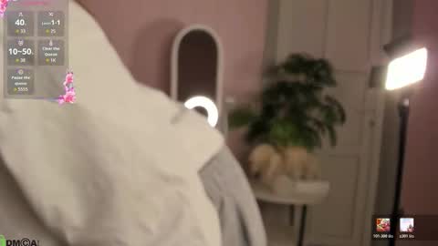 Snapshot of suzane_martin chatting on February 2026 02:49:01 AM Hey Im Suzane online show from February 2026 02:49:01 AM