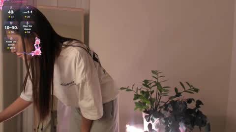 Snapshot of suzane_martin chatting on February 2026 02:48:02 AM Hey Im Suzane online show from February 2026 02:48:02 AM