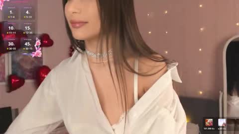 Snapshot of suzane_martin chatting on February 2026 03:02:01 AM Hey Im Suzane online show from February 2026 03:02:01 AM