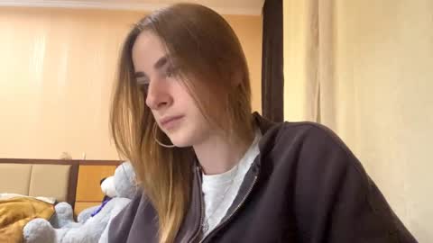 Emila online show from June 2026 01:38:02 PM
