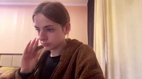 Emila online show from June 2026 11:31:01 AM