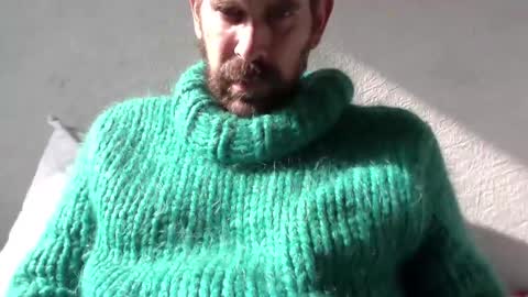 Snapshot of sweaterboy666 chatting on February 2025 11:07:02 AM sweaterboy666 online show from February 2025 11:07:02 AM