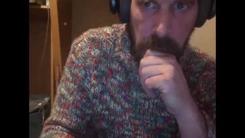 Snapshot of sweaterboy666 chatting on February 2025 06:45:01 AM sweaterboy666 online show from February 2025 06:45:01 AM