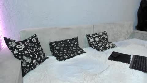 Luna Ootsutsuki online show from January 2025 04:58:01 AM