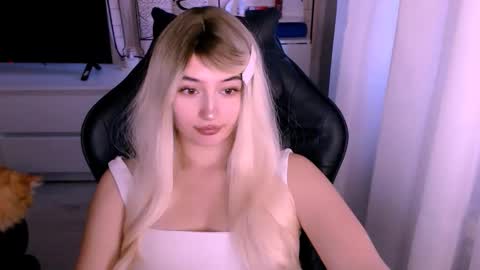 Kate online show from October 2025 01:17:02 AM